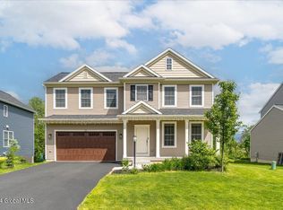 23 Penfield Dr, Latham, NY 12110