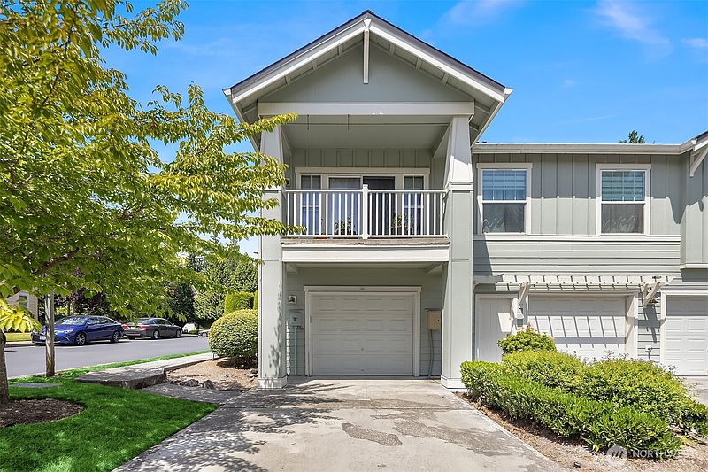 2nd image of 22675 NE Alder Crest Drive #102