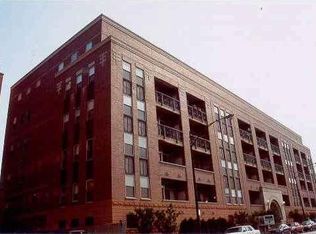 1350 W Fullerton Ave APT 301, Chicago, IL 60614