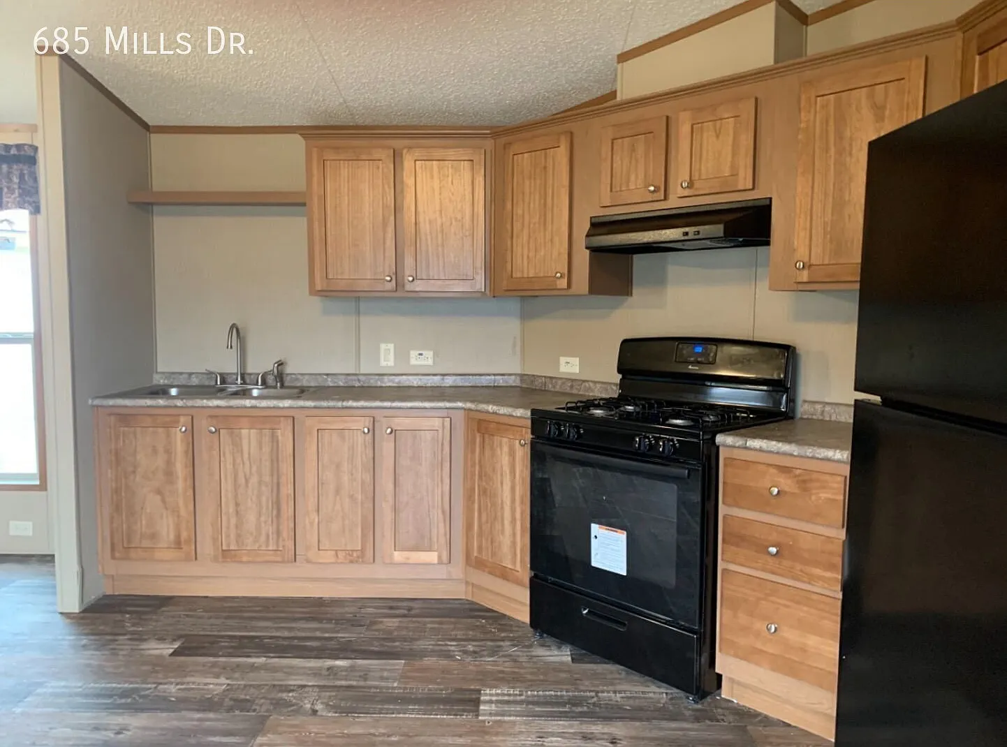 $$699 move in special — Photo 3