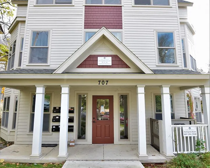707 E Seneca St. — Photo 29