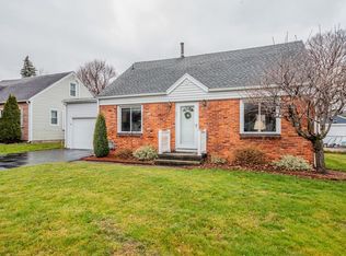 111 Standish Rd, Rochester, NY 14626