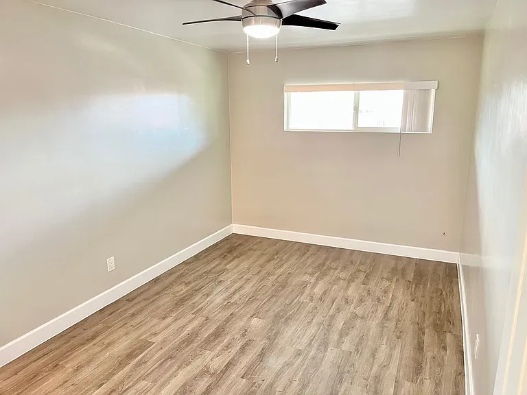 2726 E Glenrosa Ave #4 — Photo 28