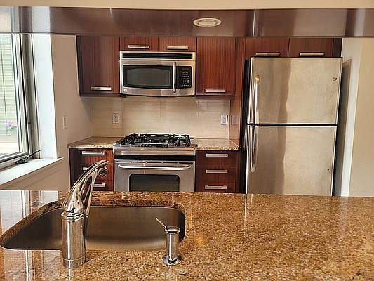 4th image of 3330 61st St #201