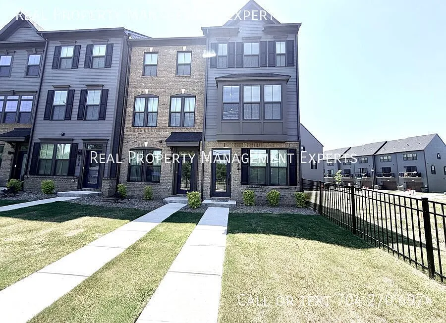2841 Statesville Ave