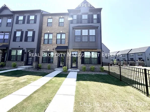 2841 Statesville Ave, Charlotte, NC 28206