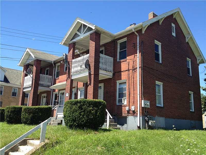 2nd image of 816 Crawford Ave