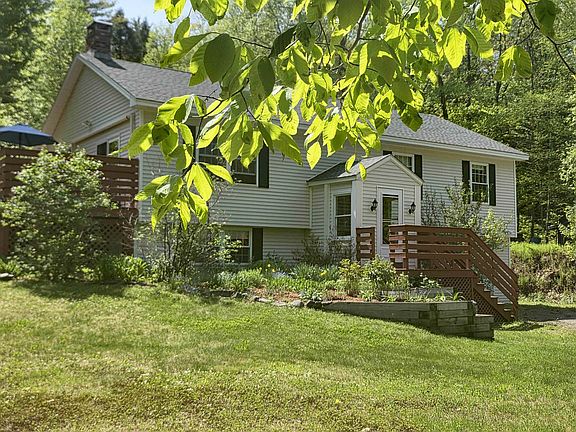 3rd image of 313 South Pine Banks Road