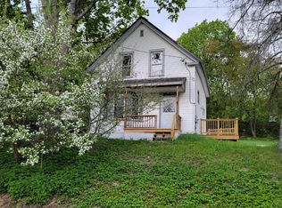 42 Water St, Dexter, ME 04930