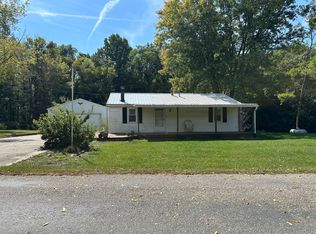 9681 E Meadows Ln, Rockville, IN 47872