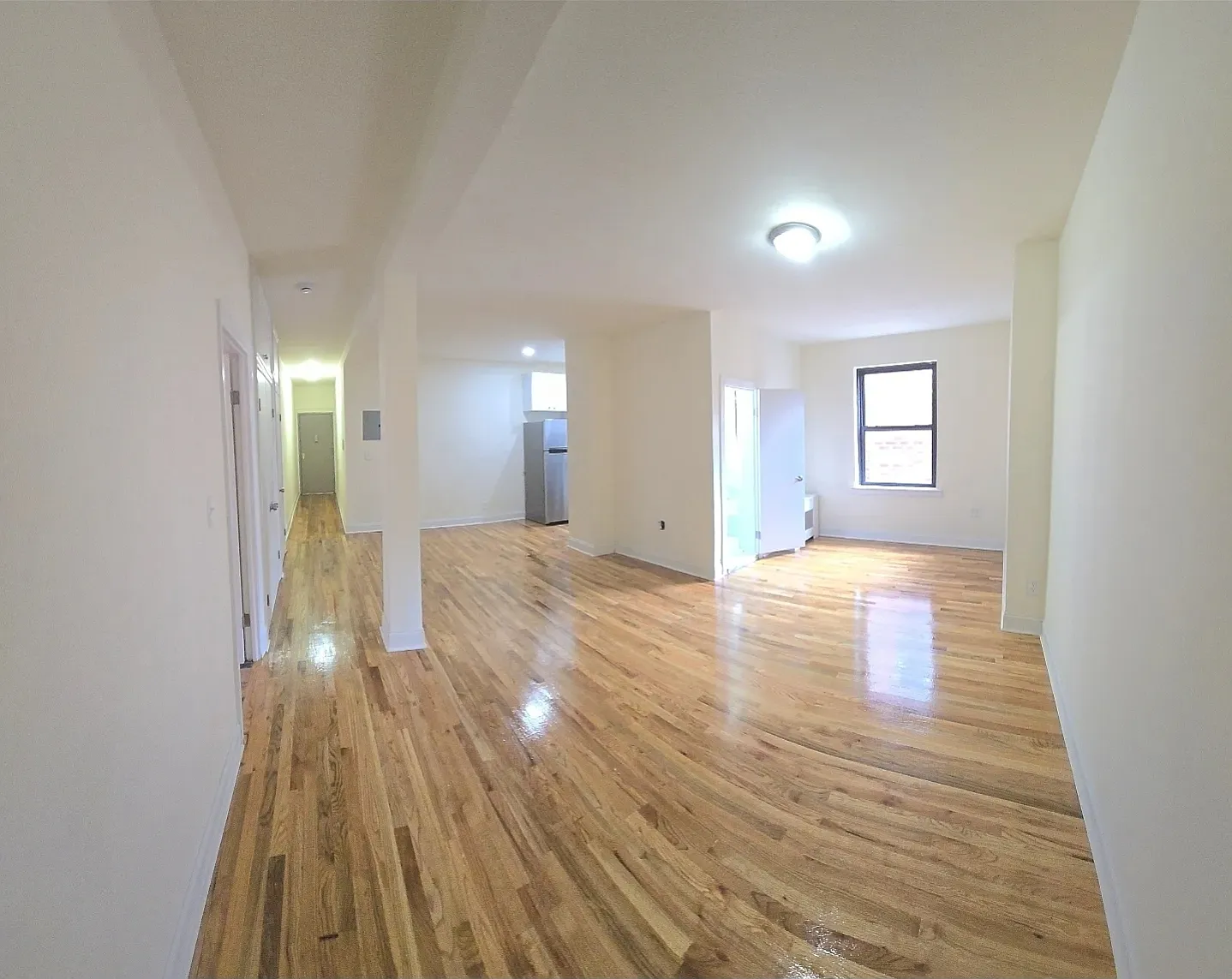 1 bed, 700 sqft, $1,950 — Photo 2