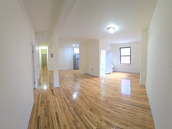 2nd image of 13209 Maple Ave #2B