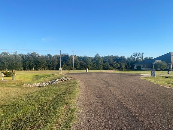 4th image of 3132 Vaquero Dr