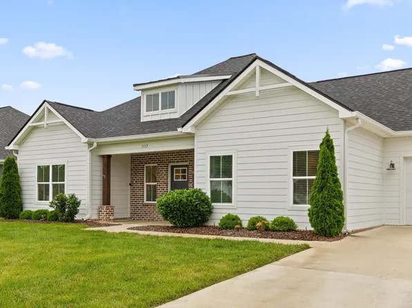 3339 Stone Creek Dr, Chattanooga, TN 37405