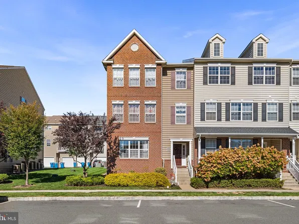 3020 Goshen Dr #M91, Pennsburg, PA 18073