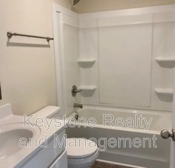 131 Mace Ln #5 — Photo 5