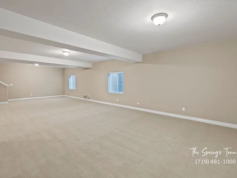 9547 Dewitt Dr — Photo 40