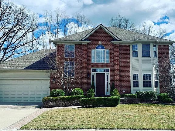 2nd image of 31214 Broderick Dr