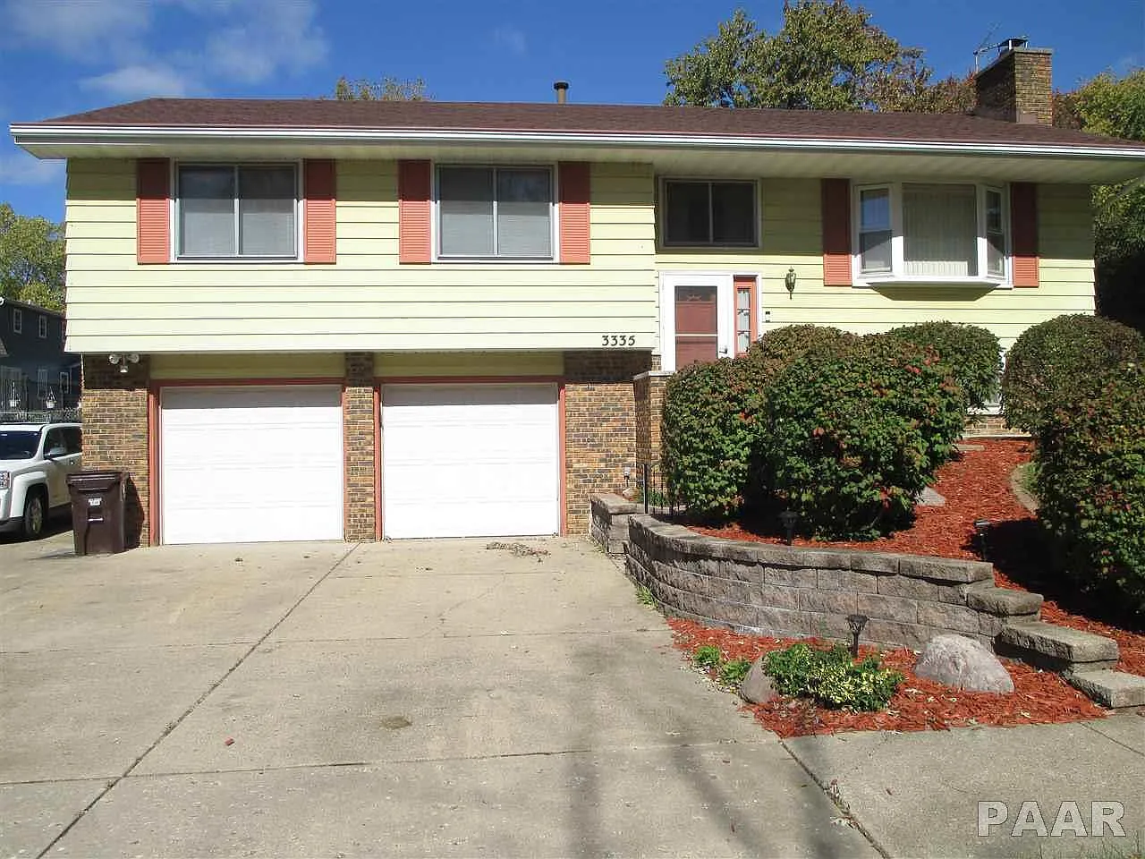 3335 W Brookside Dr photo 1