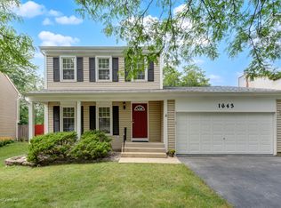 1643 Trafalgar Ln, Aurora, IL 60504