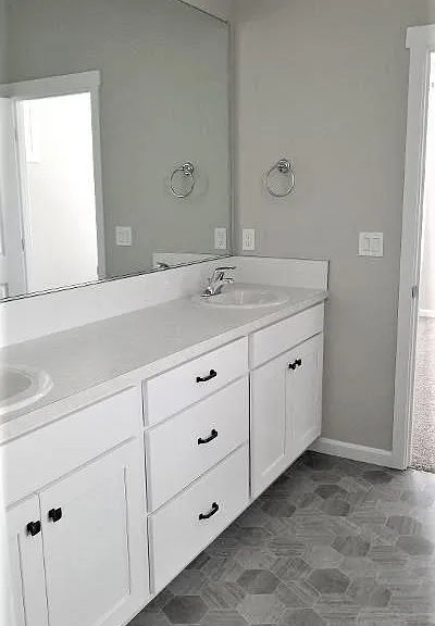 Master oversized vanity