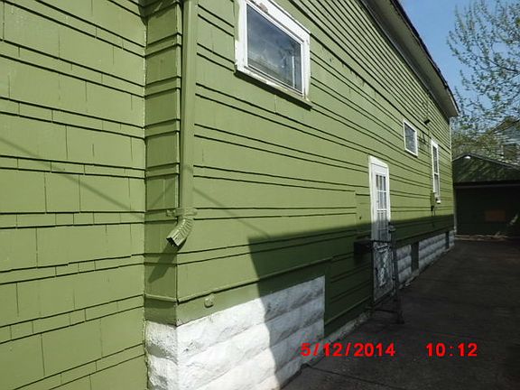 4th image of 156 Hewitt Ave