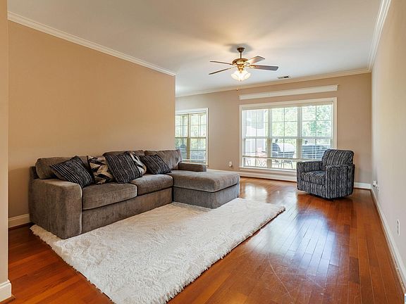 3rd image of 121 Waterford Cove Dr
