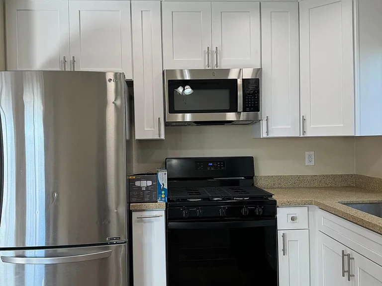 813 Carey Rd — Photo 13