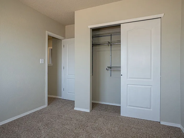 7445 Luz De Lumbre Ave — Photo 8