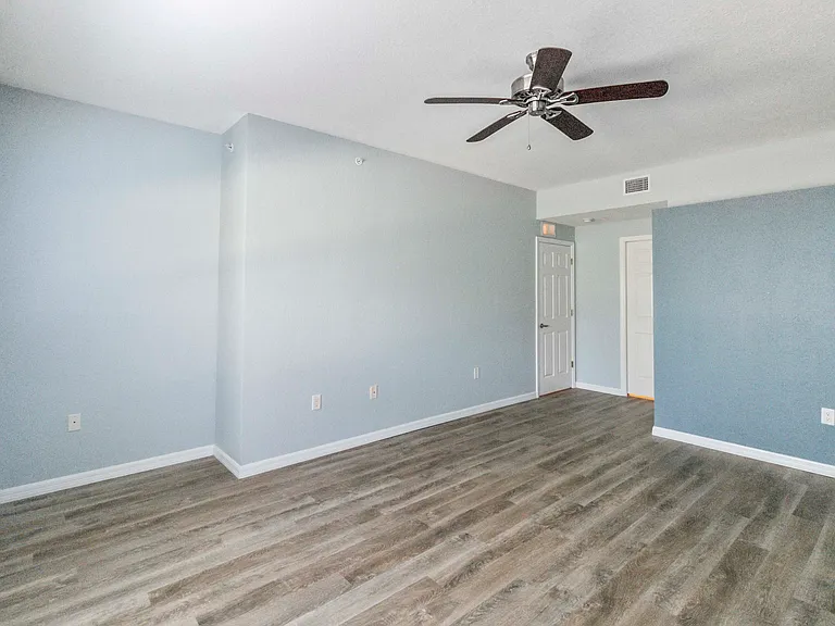 6351 Bay Cedar Ln — Photo 12