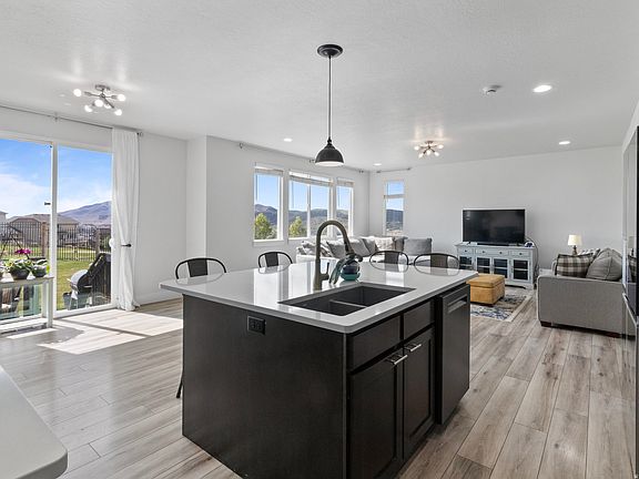 3rd image of 9024 N Cornwall Way