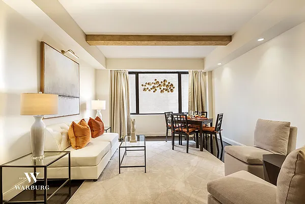 Sold by Warburg | media 4