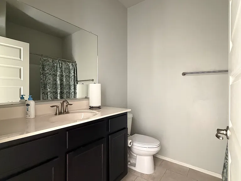 6853 S Portugal Ave — Photo 24