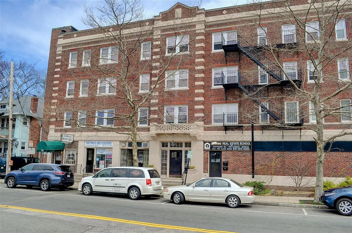 Building Photo - 32 Greenwood Ave #8