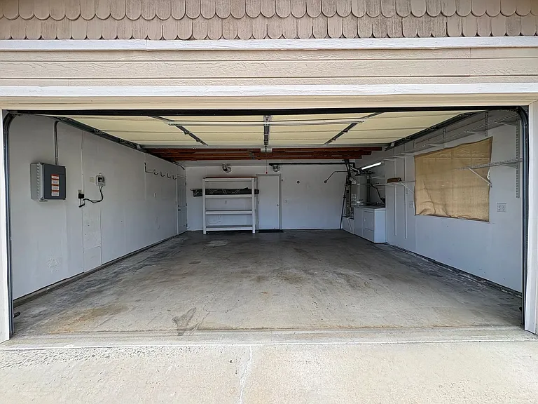 2104 N Mammoth Pl — Photo 31