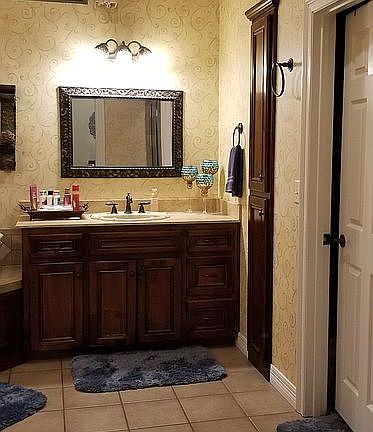5th image of 6909 Sugarland Dr