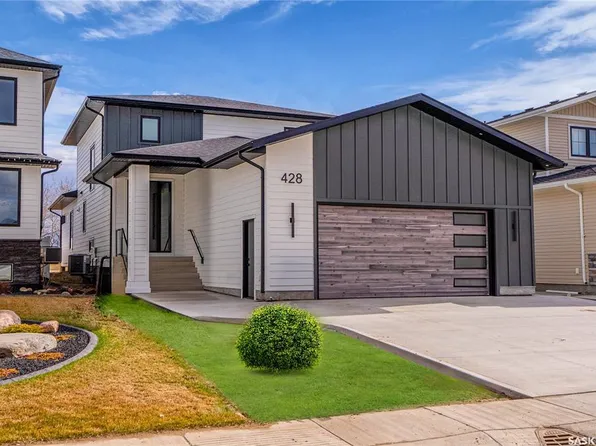 428 Woolf BEND, Saskatoon, SK S7W 1E5