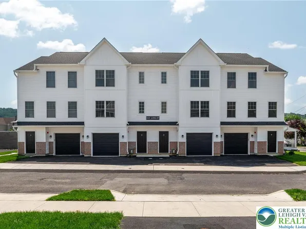 560 Long St #4, Emmaus, PA 18049