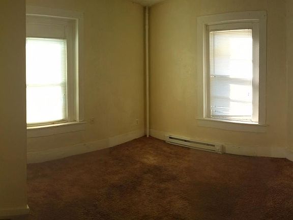 5th image of 424 S Saratoga St APT C