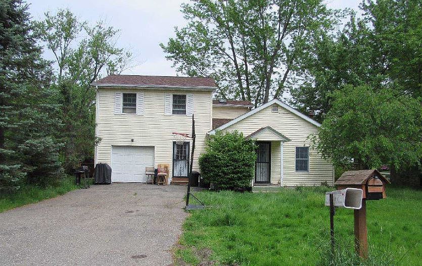 1st image of 320 Lauder Ave NW