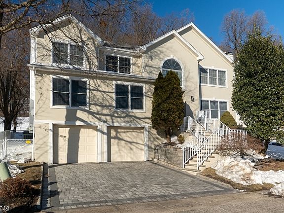 2nd image of 7 Sycamore Way