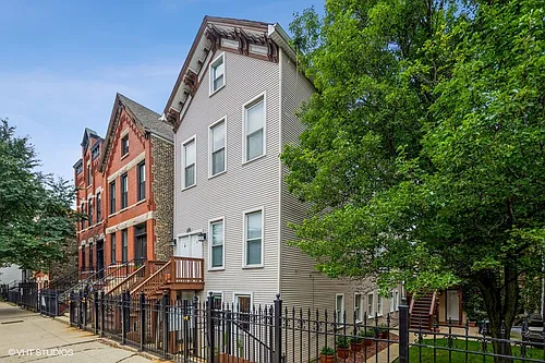 1426 N Greenview Ave #1 Photo 1