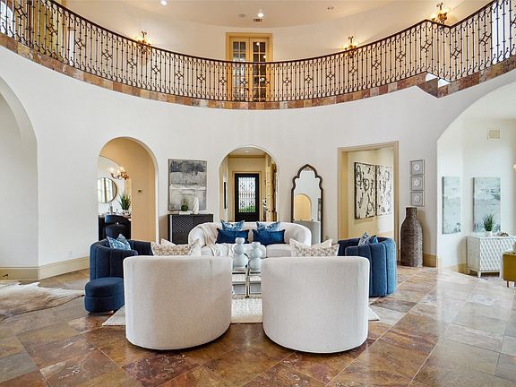 4th image of 2201 La Rochelle