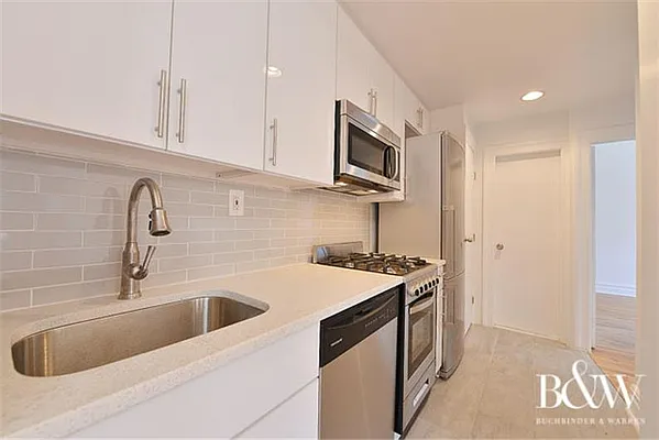 Rented by Buchbinder & Warren | media 15