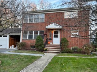4 Laurel Pl, Montclair, NJ 07043
