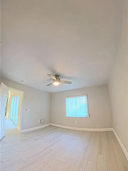 3051 Sandpiper Bay Cir #I304 — Photo 8