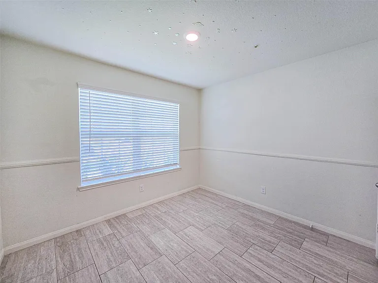 332 Lone Mountain Dr — Photo 19