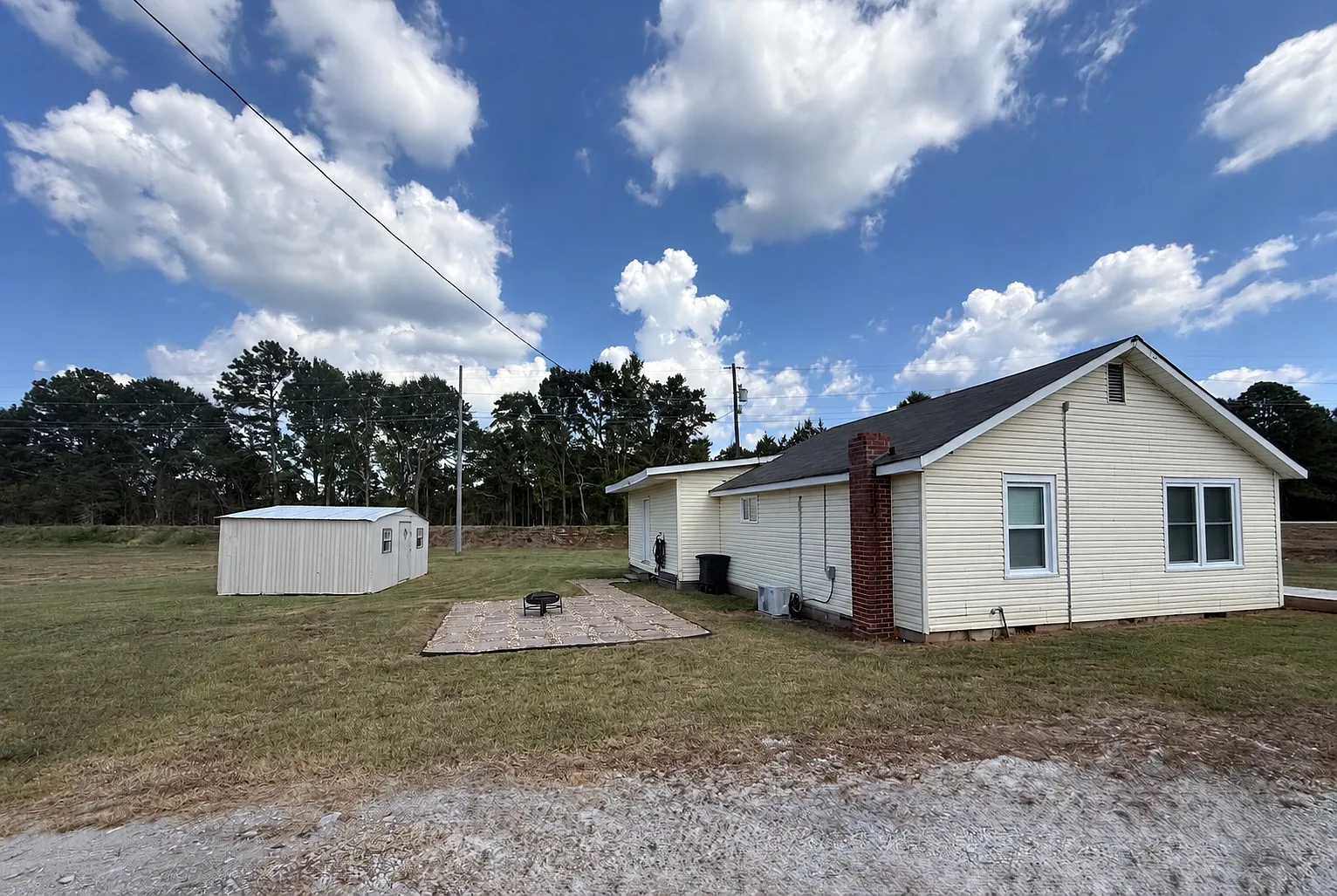 2 bed, 1200 sqft, $1,750 — Photo 2