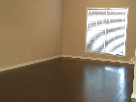 4th image of 193 Fairway Trace Dr