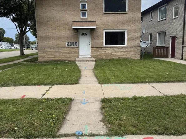 1984 W Congress STREET, Milwaukee, WI 53209